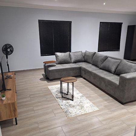 Skyline Unit2 Apartment Edenvale Luaran gambar